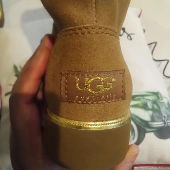 Ugg Australia Callie k tansize 2 in kids - Picture 9 of 12